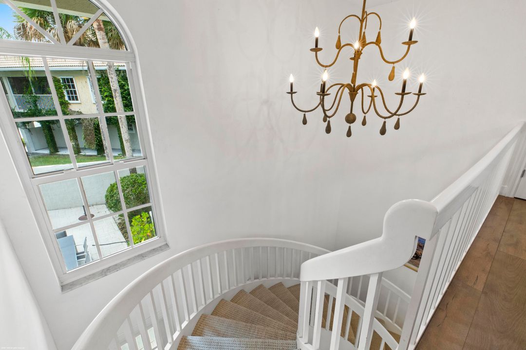 For Sale: $1,850,000 (4 beds, 3 baths, 2401 Square Feet)