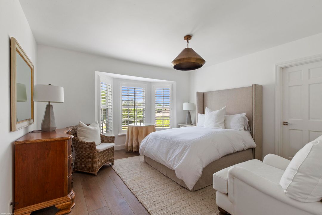 For Sale: $1,850,000 (4 beds, 3 baths, 2401 Square Feet)