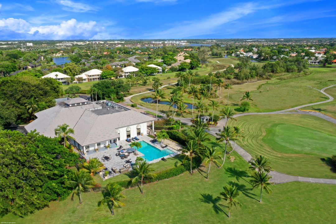 For Sale: $1,850,000 (4 beds, 3 baths, 2401 Square Feet)