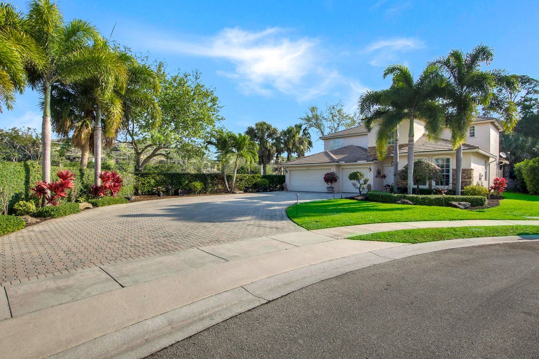 Active With Contract: $669,000 (5 beds, 3 baths, 3007 Square Feet)