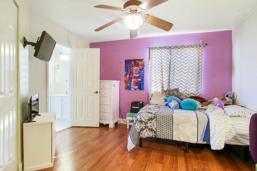 Active With Contract: $669,000 (5 beds, 3 baths, 3007 Square Feet)