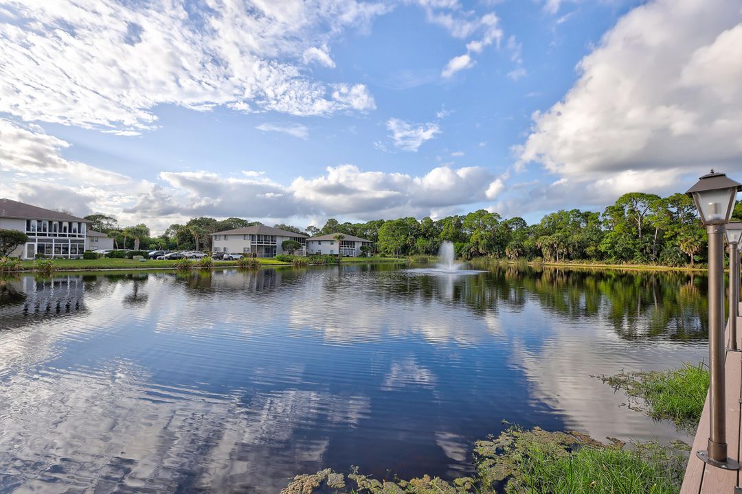 合同活跃: $165,000 (2 贝兹, 2 浴室, 1170 平方英尺)