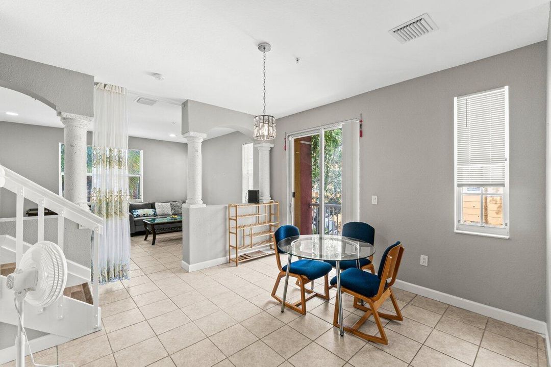 For Sale: $350,000 (4 beds, 3 baths, 1988 Square Feet)