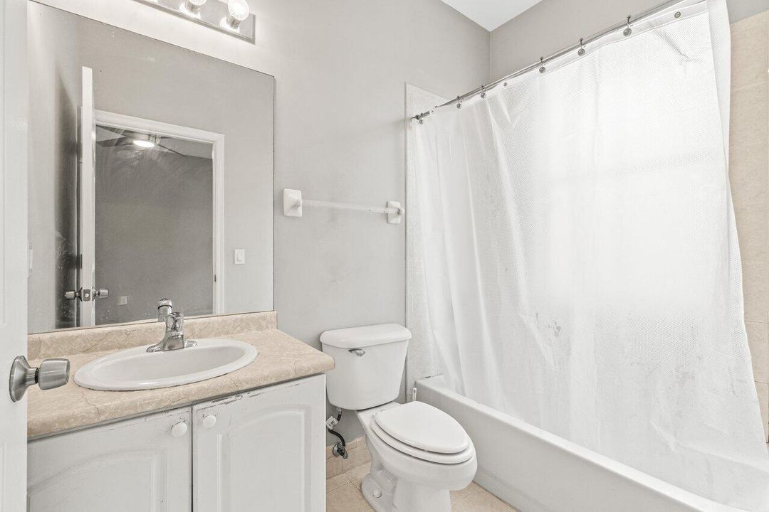 For Sale: $350,000 (4 beds, 3 baths, 1988 Square Feet)