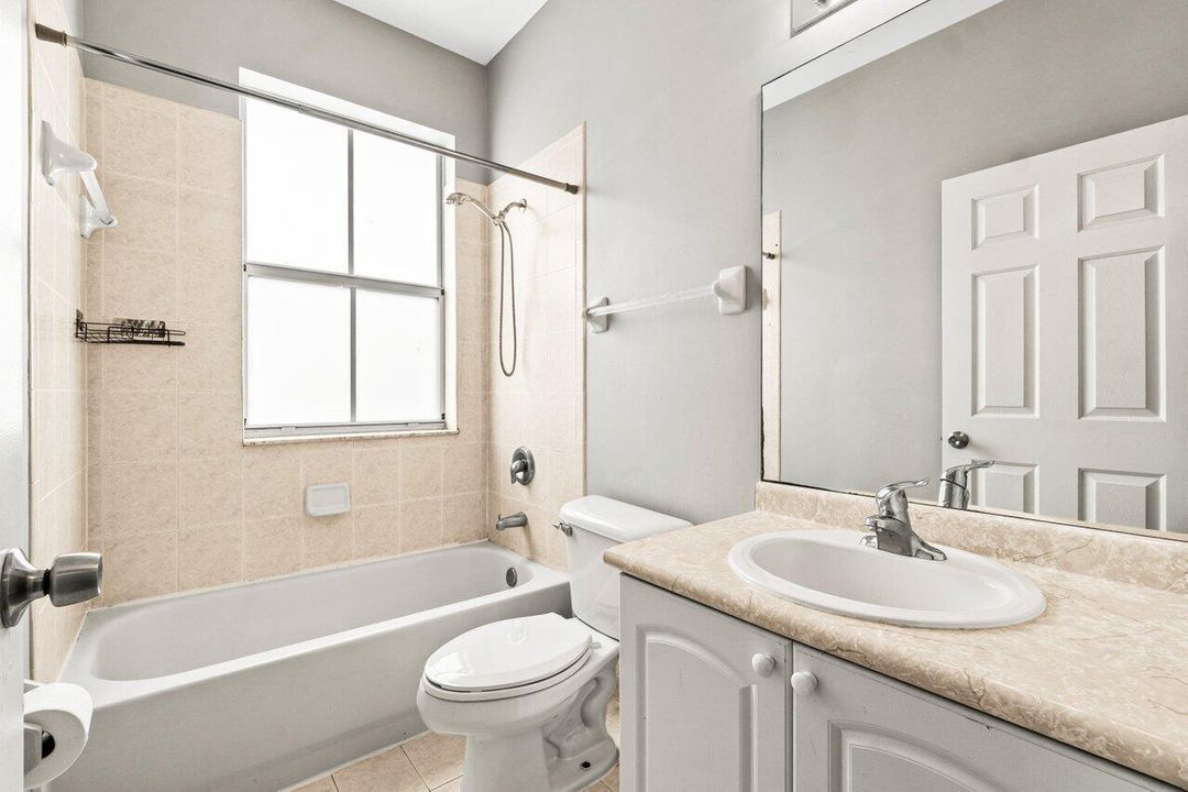 For Sale: $350,000 (4 beds, 3 baths, 1988 Square Feet)