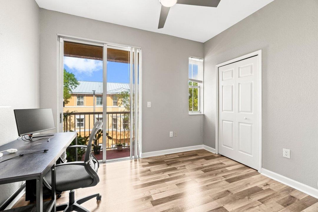 For Sale: $350,000 (4 beds, 3 baths, 1988 Square Feet)