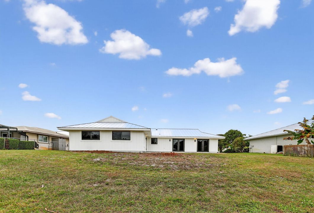 Activo con contrato: $475,850 (3 camas, 2 baños, 1592 Pies cuadrados)