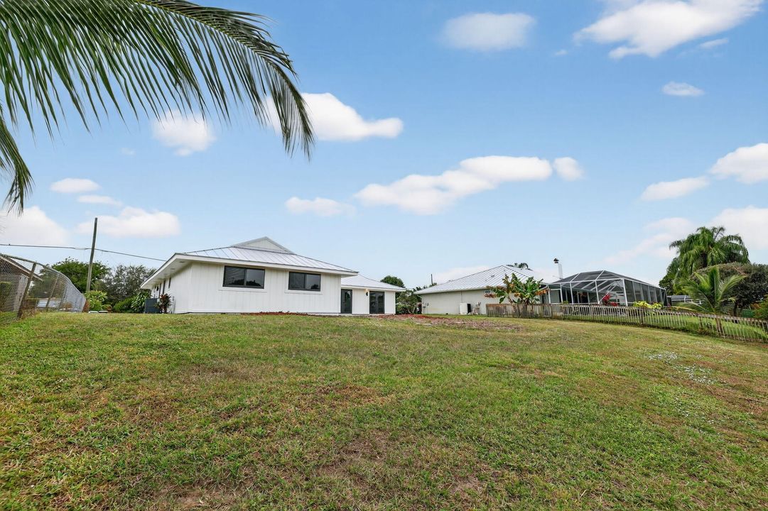 Activo con contrato: $475,850 (3 camas, 2 baños, 1592 Pies cuadrados)