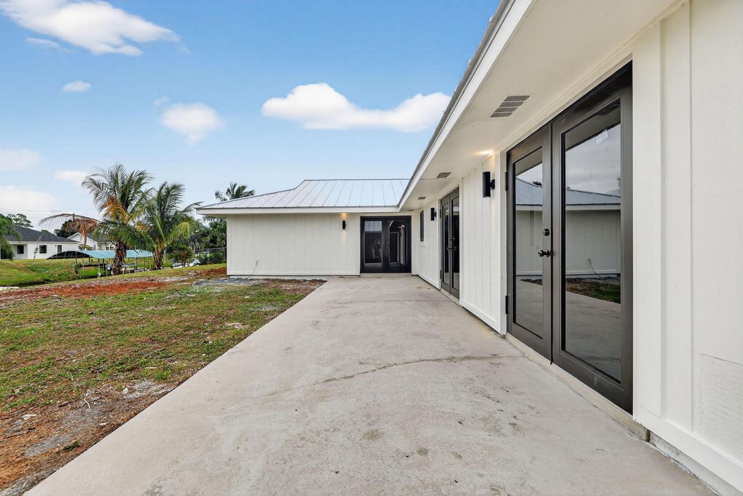 Activo con contrato: $475,850 (3 camas, 2 baños, 1592 Pies cuadrados)