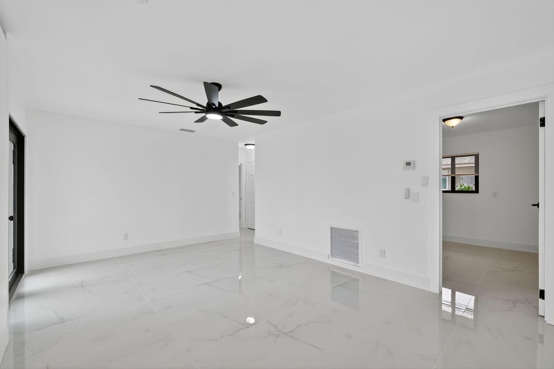 Activo con contrato: $475,850 (3 camas, 2 baños, 1592 Pies cuadrados)