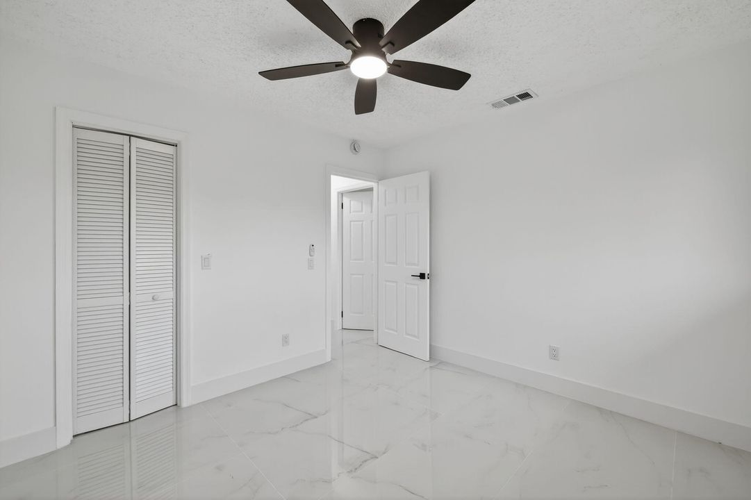 Activo con contrato: $475,850 (3 camas, 2 baños, 1592 Pies cuadrados)