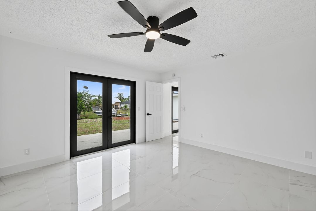 Activo con contrato: $475,850 (3 camas, 2 baños, 1592 Pies cuadrados)