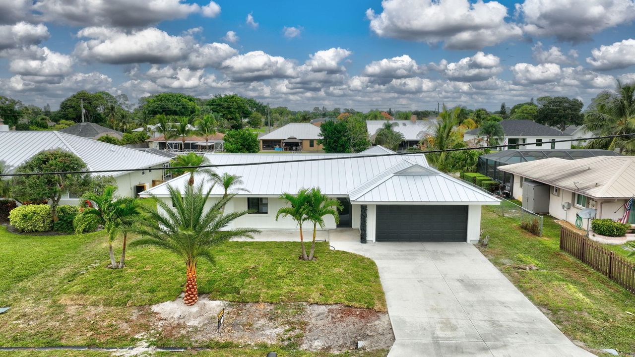 Activo con contrato: $475,850 (3 camas, 2 baños, 1592 Pies cuadrados)