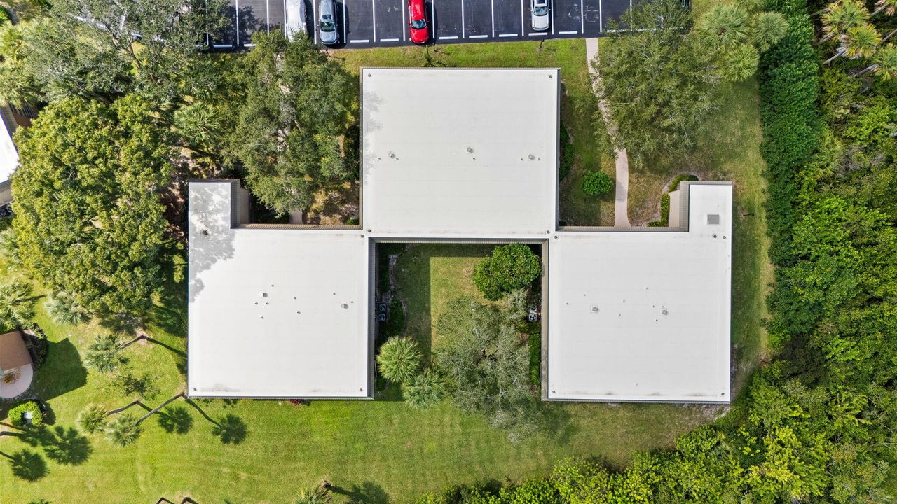 待售: $149,000 (2 贝兹, 2 浴室, 1000 平方英尺)