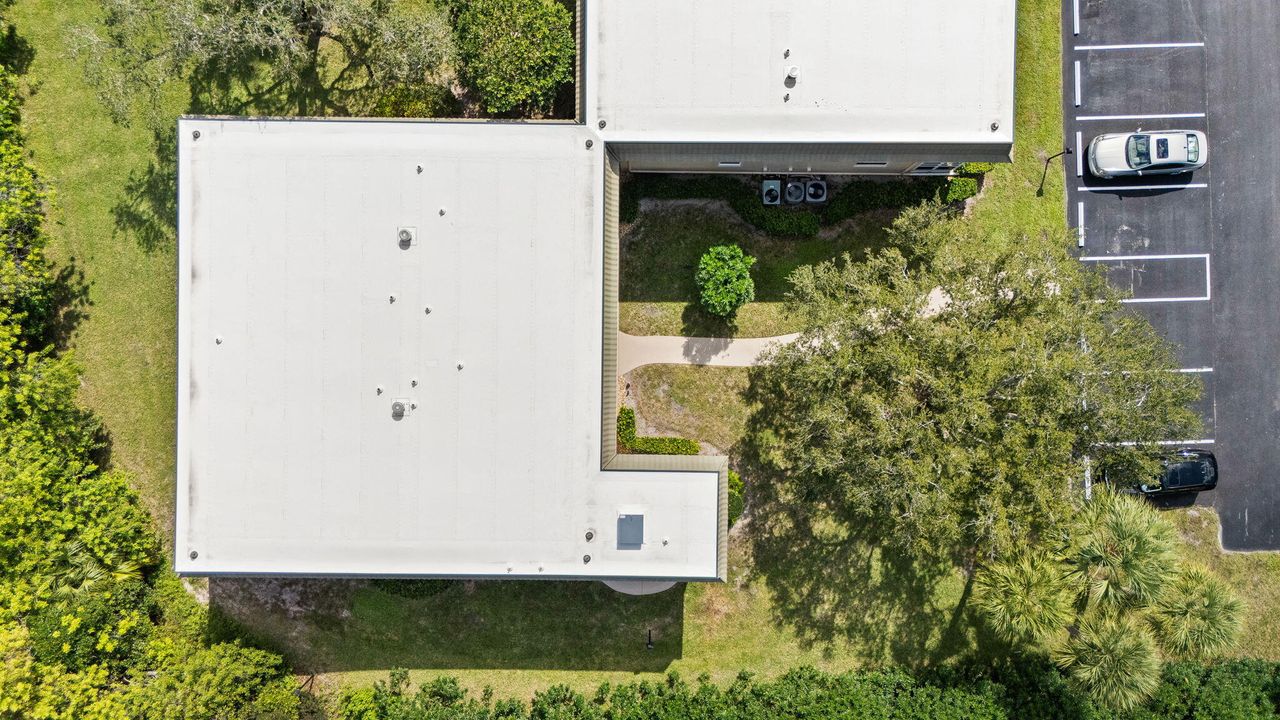 待售: $149,000 (2 贝兹, 2 浴室, 1000 平方英尺)