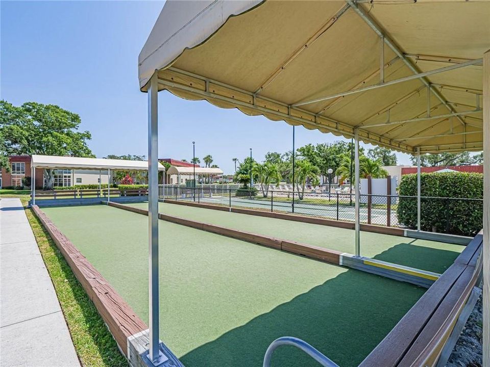 For Sale: $164,900 (2 beds, 2 baths, 1000 Square Feet)