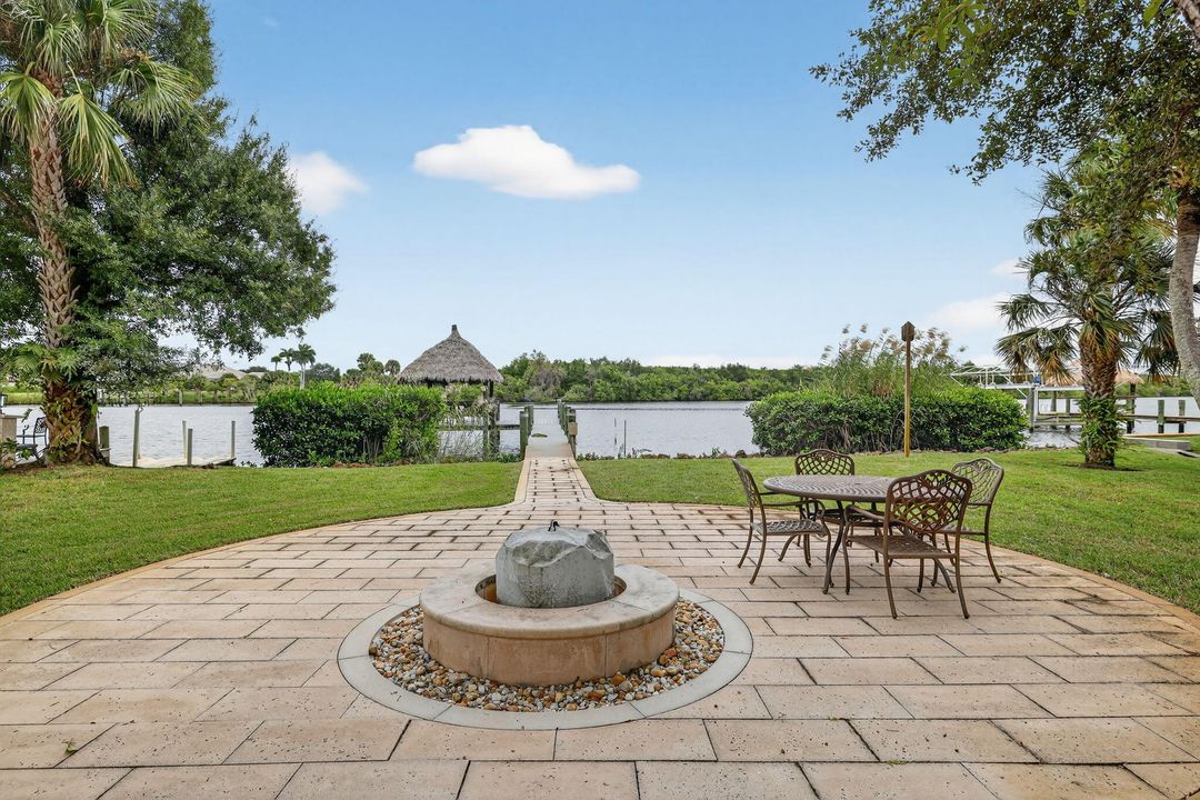 Activo con contrato: $1,650,000 (4 camas, 3 baños, 3513 Pies cuadrados)