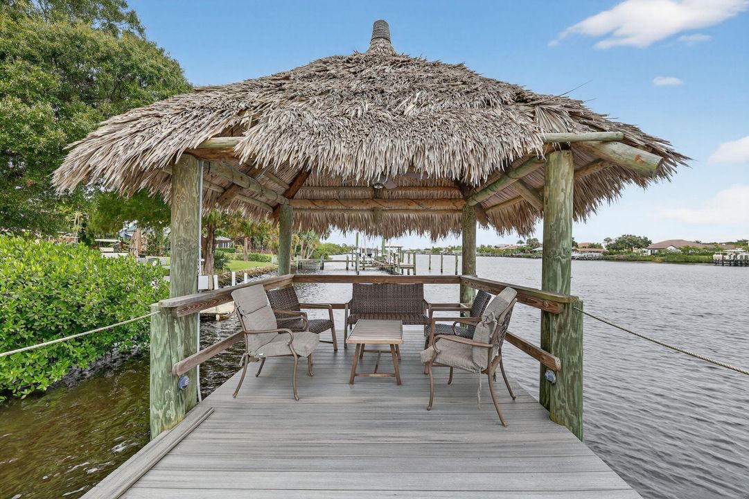 Activo con contrato: $1,650,000 (4 camas, 3 baños, 3513 Pies cuadrados)