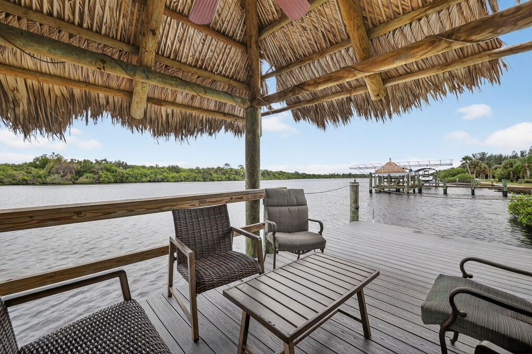 Activo con contrato: $1,650,000 (4 camas, 3 baños, 3513 Pies cuadrados)