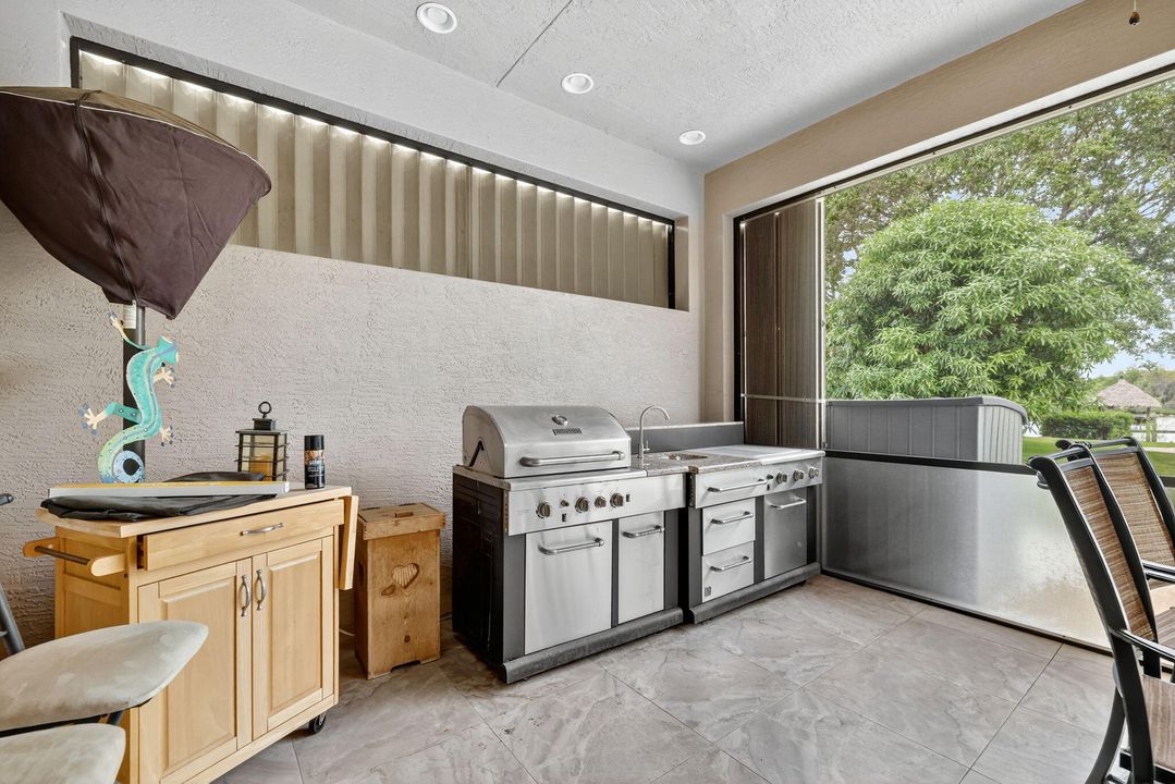 Activo con contrato: $1,650,000 (4 camas, 3 baños, 3513 Pies cuadrados)