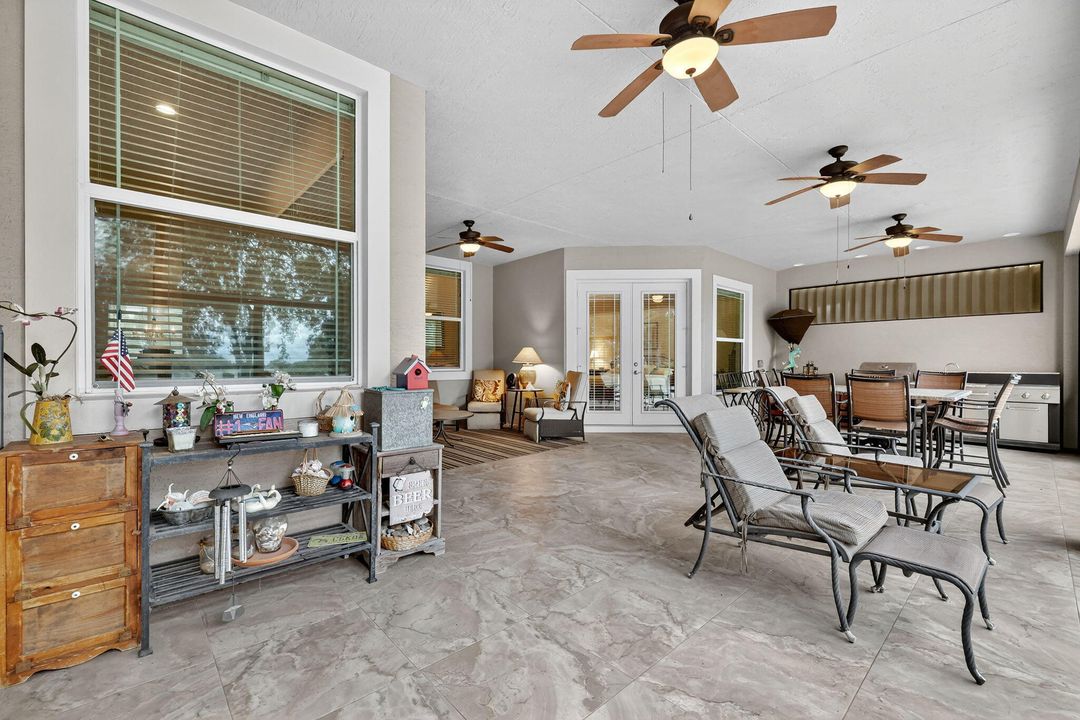 Activo con contrato: $1,650,000 (4 camas, 3 baños, 3513 Pies cuadrados)