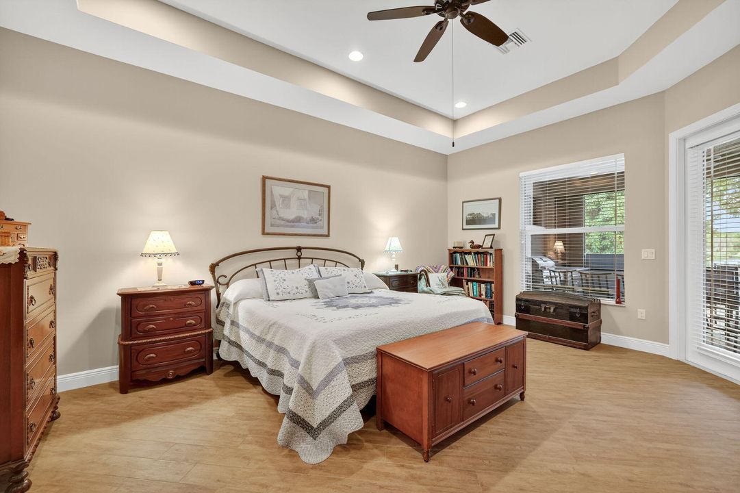 Activo con contrato: $1,650,000 (4 camas, 3 baños, 3513 Pies cuadrados)