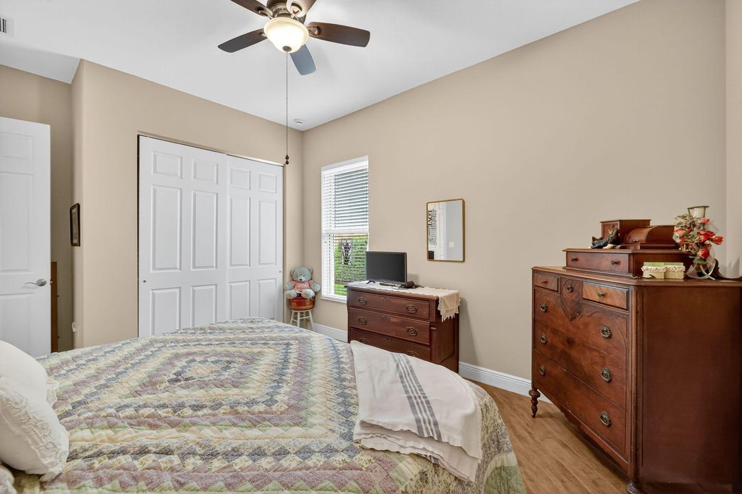 Activo con contrato: $1,650,000 (4 camas, 3 baños, 3513 Pies cuadrados)