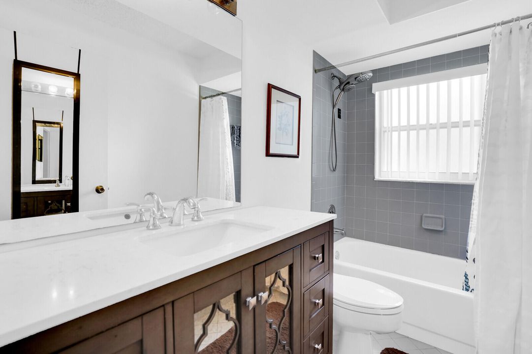 В аренду: $2,600 (3 спален, 2 ванн, 1355 Квадратных фут)