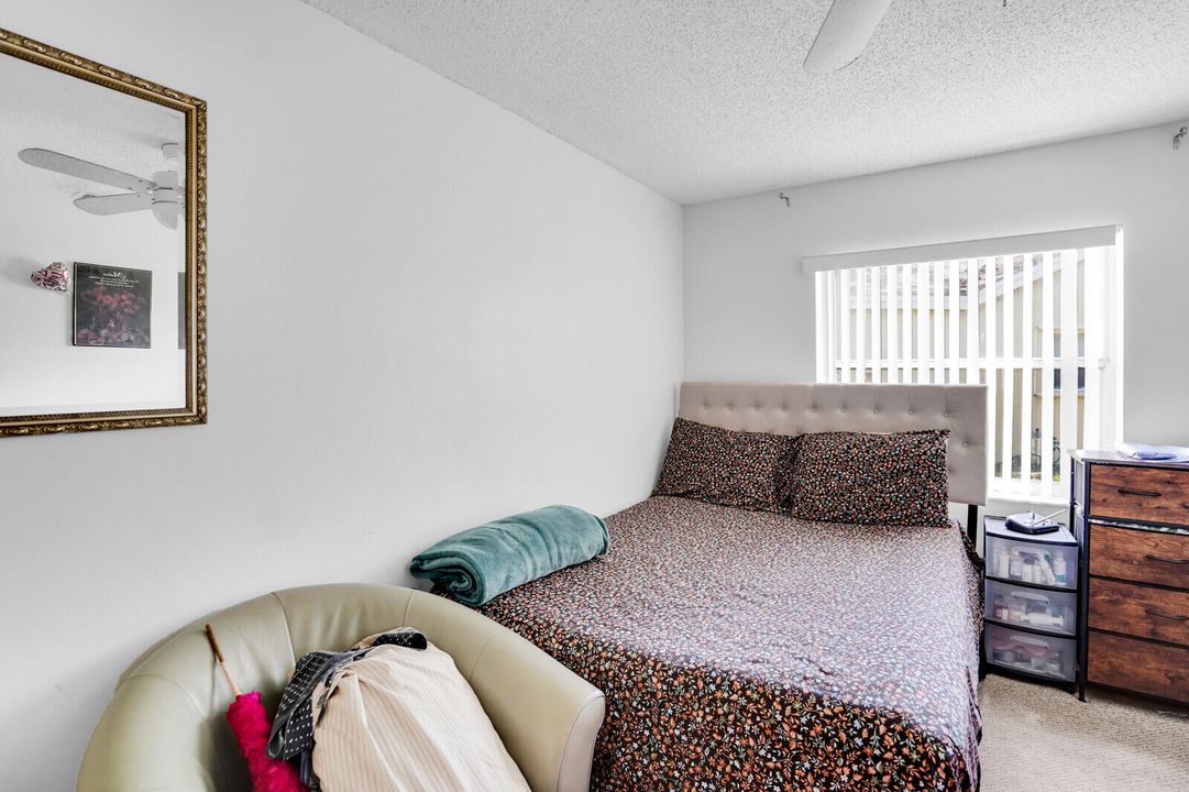 В аренду: $2,600 (3 спален, 2 ванн, 1355 Квадратных фут)