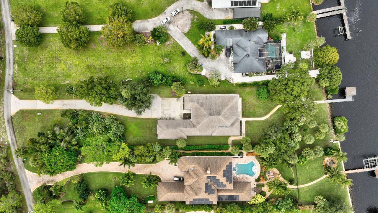 Activo con contrato: $1,650,000 (4 camas, 3 baños, 3513 Pies cuadrados)