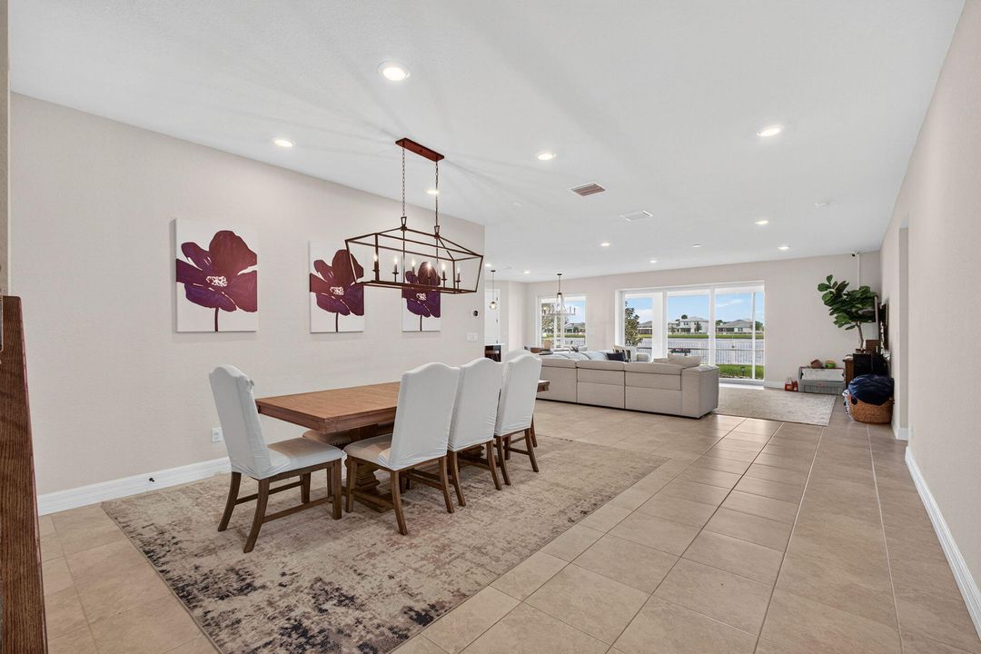 待售: $779,000 (5 贝兹, 4 浴室, 4211 平方英尺)