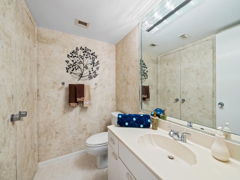 待售: $1,150,000 (3 贝兹, 2 浴室, 1852 平方英尺)