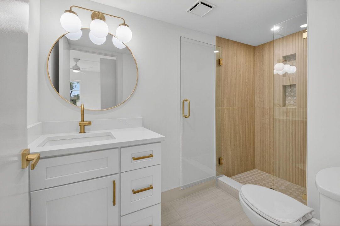 For Sale: $179,000 (2 beds, 2 baths, 852 Square Feet)