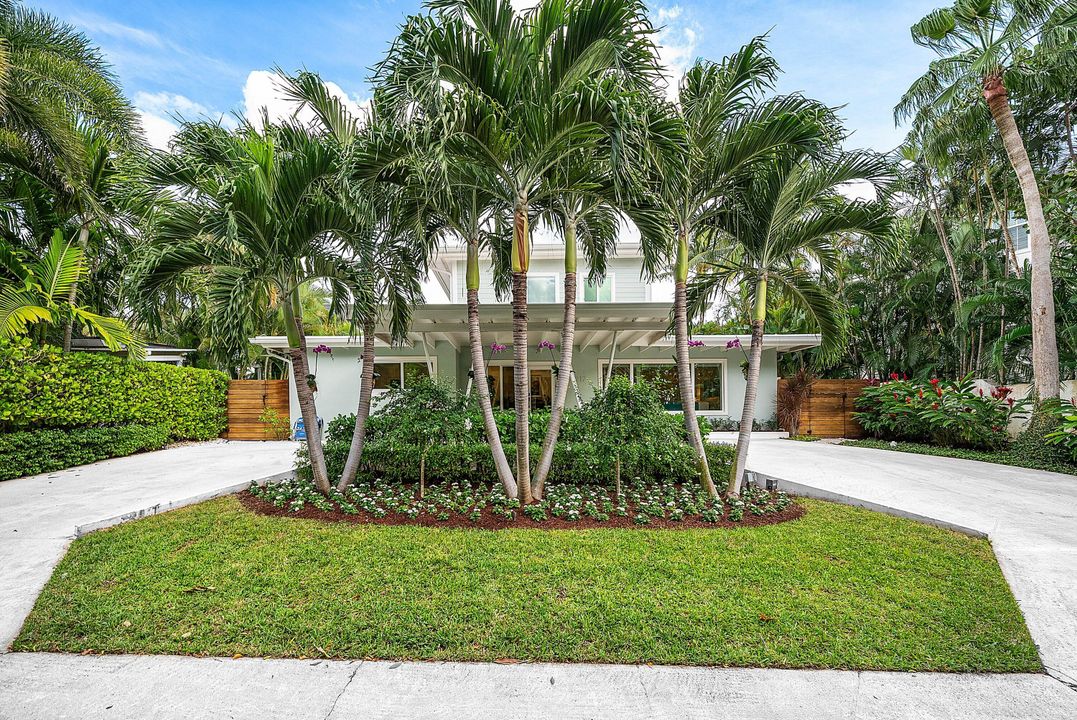 На продажу: $3,495,000 (3 спален, 3 ванн, 2345 Квадратных фут)