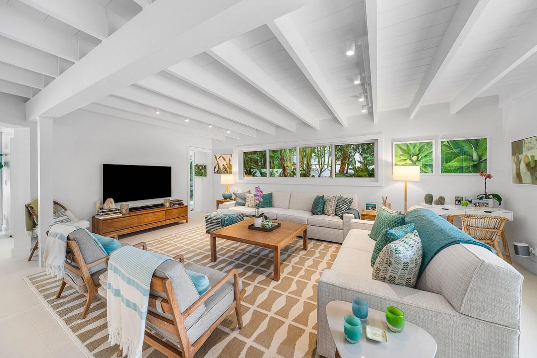 На продажу: $3,495,000 (3 спален, 3 ванн, 2345 Квадратных фут)