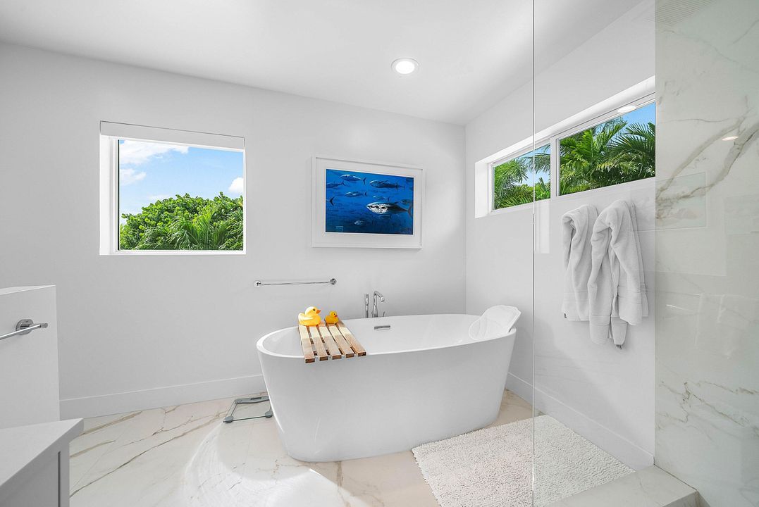 На продажу: $3,495,000 (3 спален, 3 ванн, 2345 Квадратных фут)