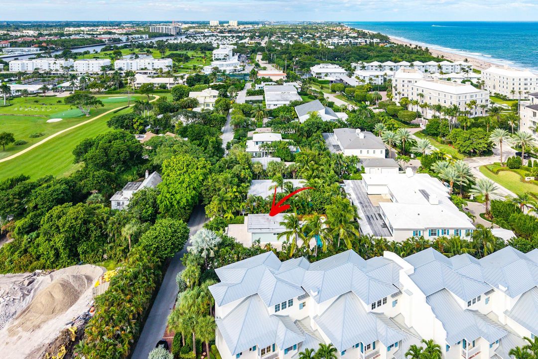 На продажу: $3,495,000 (3 спален, 3 ванн, 2345 Квадратных фут)