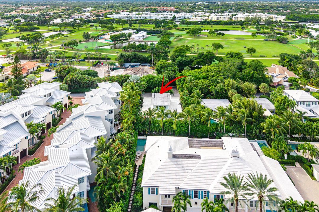 На продажу: $3,495,000 (3 спален, 3 ванн, 2345 Квадратных фут)