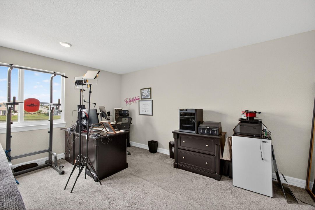 待售: $779,000 (5 贝兹, 4 浴室, 4211 平方英尺)