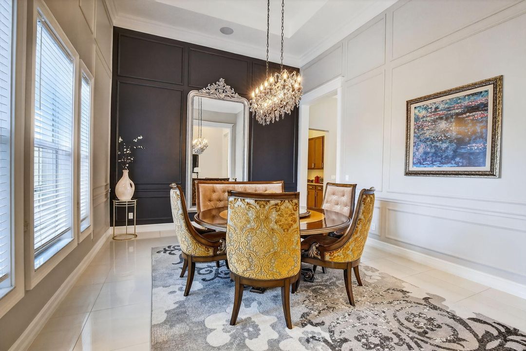 Active With Contract: $2,000,000 (4 beds, 3 baths, 4936 Square Feet)