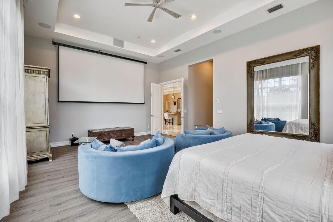 Active With Contract: $2,000,000 (4 beds, 3 baths, 4936 Square Feet)