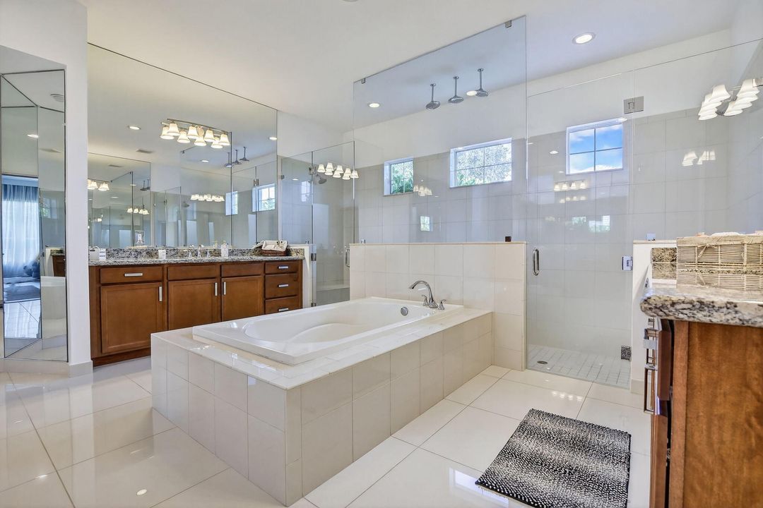 Active With Contract: $2,000,000 (4 beds, 3 baths, 4936 Square Feet)