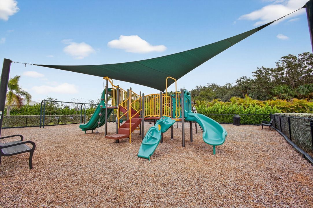 待售: $779,000 (5 贝兹, 4 浴室, 4211 平方英尺)