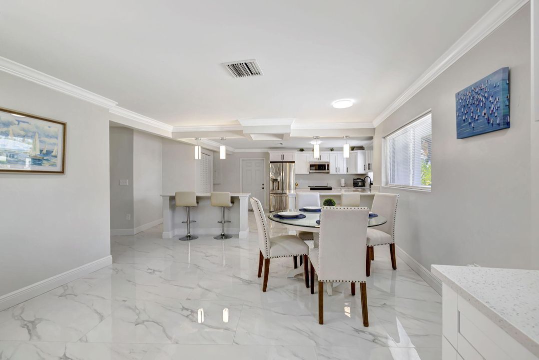 For Rent: $2,700 (2 beds, 1 baths, 1453 Square Feet)