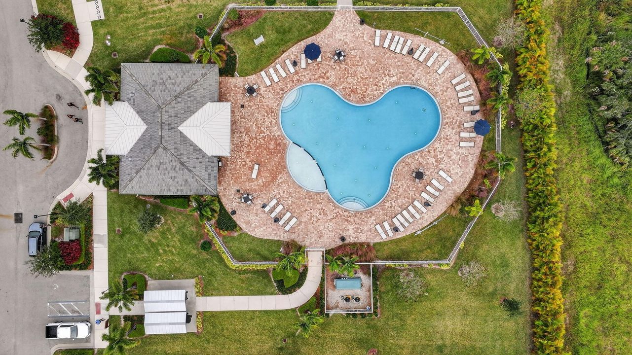 待售: $779,000 (5 贝兹, 4 浴室, 4211 平方英尺)