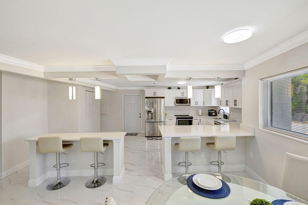 For Rent: $2,700 (2 beds, 1 baths, 1453 Square Feet)