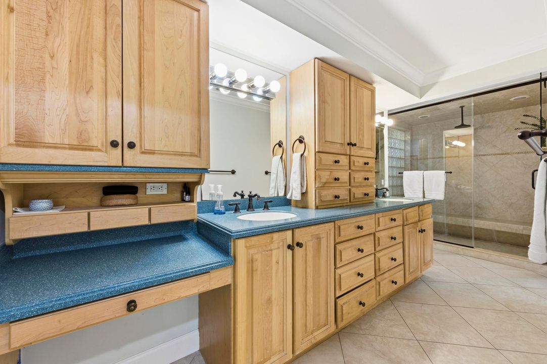 En Venta: $2,895,000 (4 camas, 4 baños, 3332 Pies cuadrados)