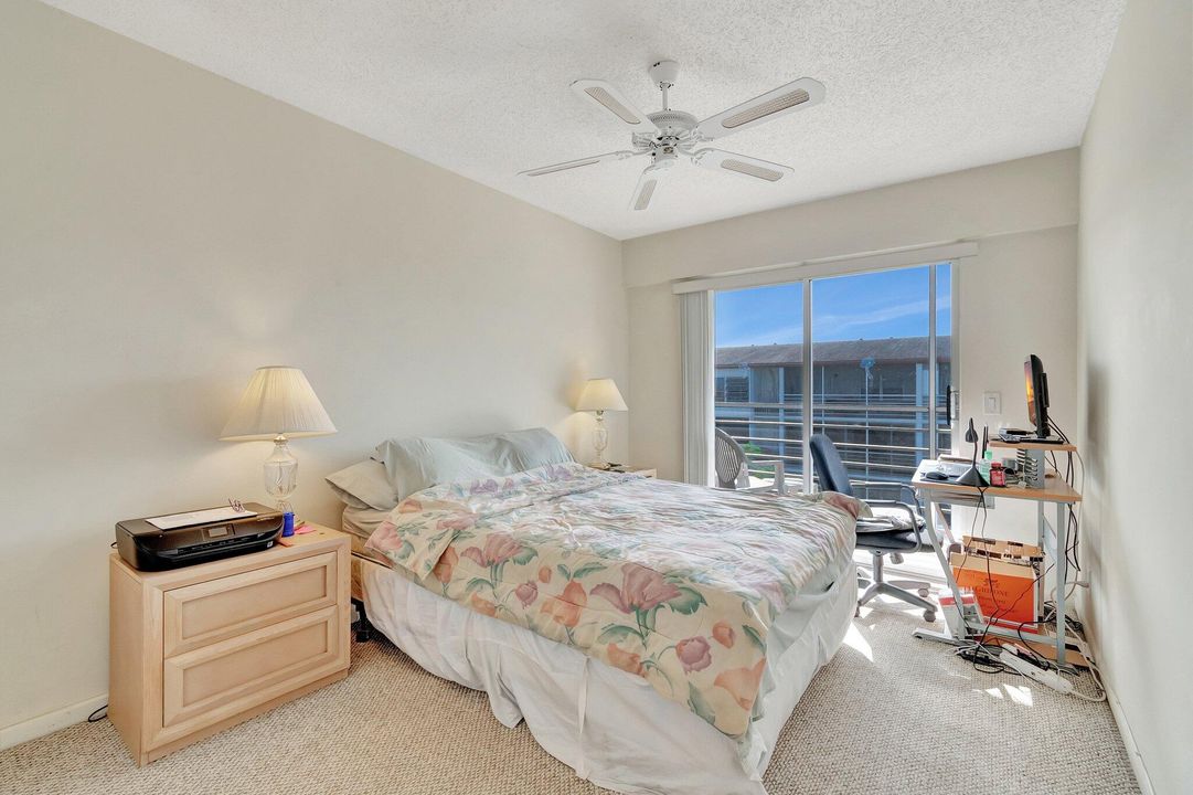 待售: $110,000 (2 贝兹, 1 浴室, 819 平方英尺)