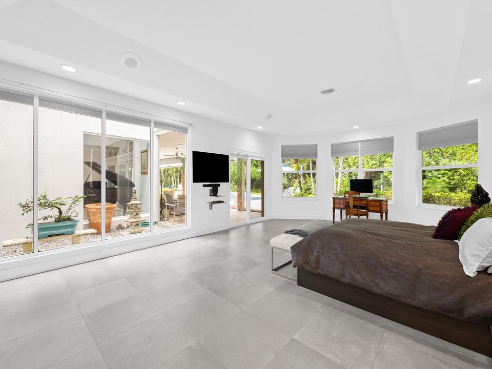 На продажу: $3,750,000 (5 спален, 3 ванн, 4563 Квадратных фут)