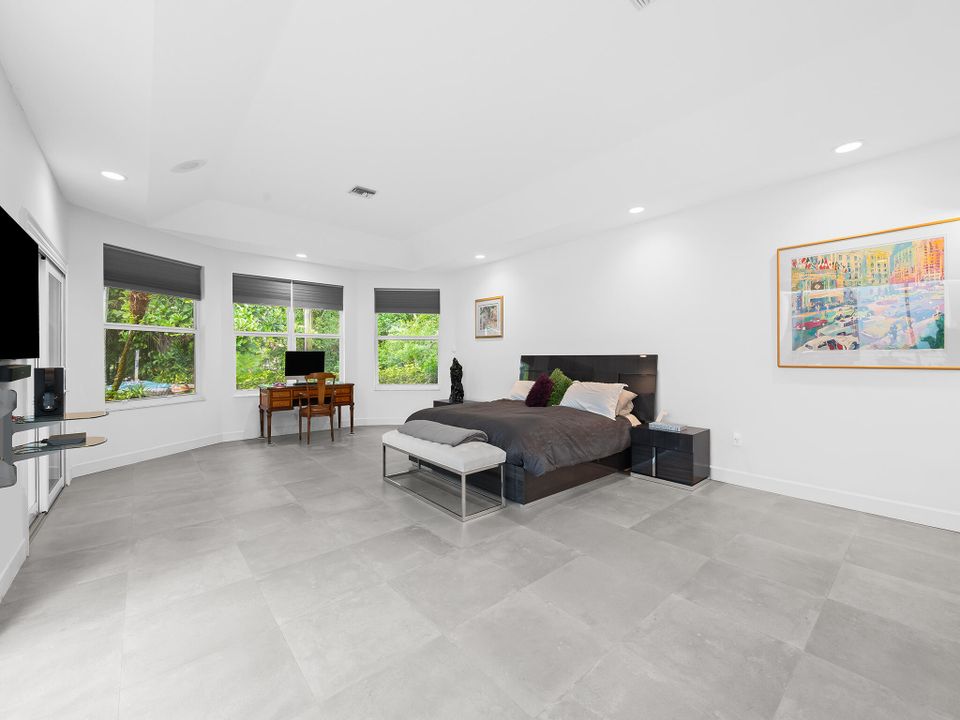 На продажу: $3,750,000 (5 спален, 3 ванн, 4563 Квадратных фут)